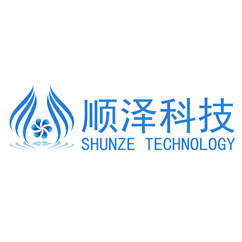 公司组织员工进行团队拓展活动